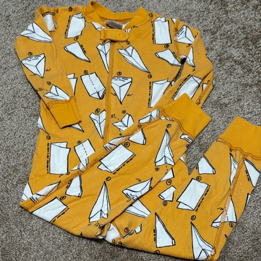 Hanna Andersson  Paper Airplane Pajama Set us3